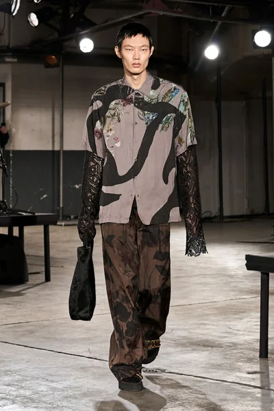 Look 57